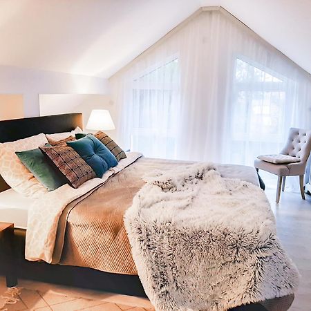 Design Maisonette - 24H Self-Check-In - Bis 7 Pers - In Direkter Weihernaehe - Parkplatz - Wifi - Balkon -Terrasse - Radwege Schiffweiler Eksteriør billede