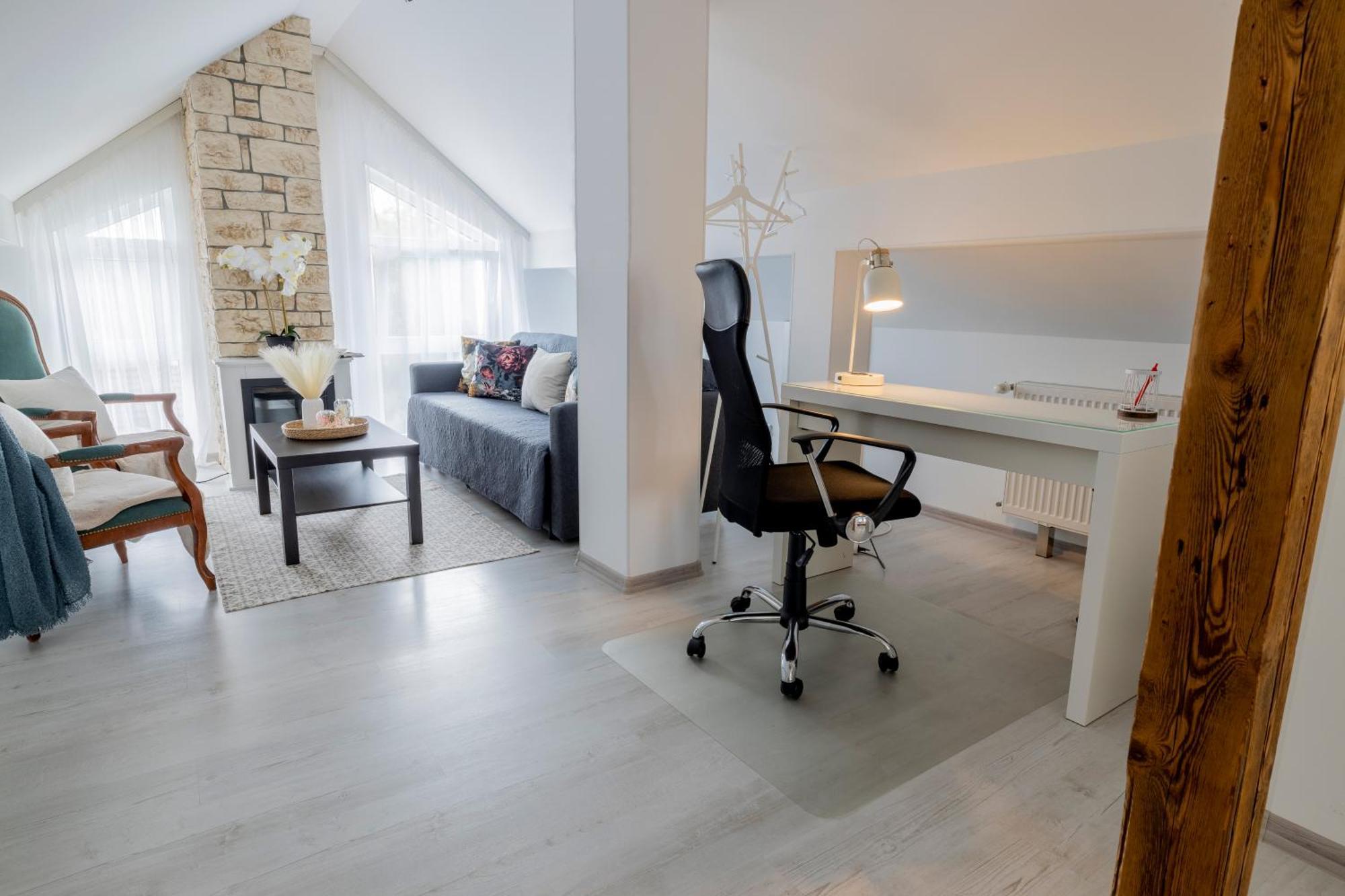 Design Maisonette - 24H Self-Check-In - Bis 7 Pers - In Direkter Weihernaehe - Parkplatz - Wifi - Balkon -Terrasse - Radwege Schiffweiler Eksteriør billede