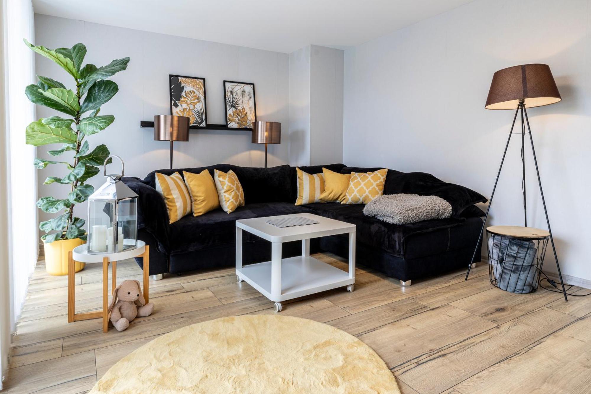 Design Maisonette - 24H Self-Check-In - Bis 7 Pers - In Direkter Weihernaehe - Parkplatz - Wifi - Balkon -Terrasse - Radwege Schiffweiler Eksteriør billede
